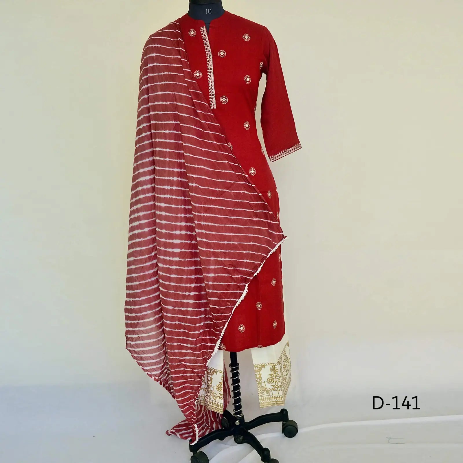CraftEarth Women's Maroon Suit Set with Matching Dupatta K-D141