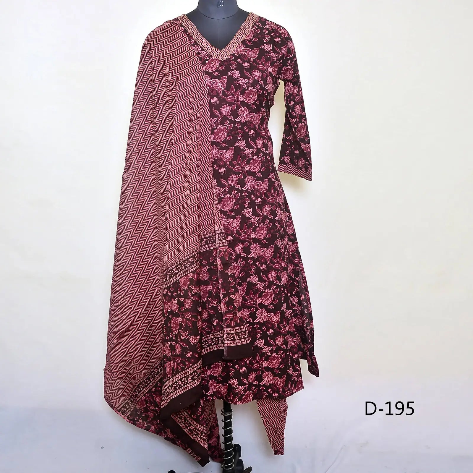 CraftEarth Women's Floral Printed Anarkali Suit Sets with Pant & Dupatta K-D195