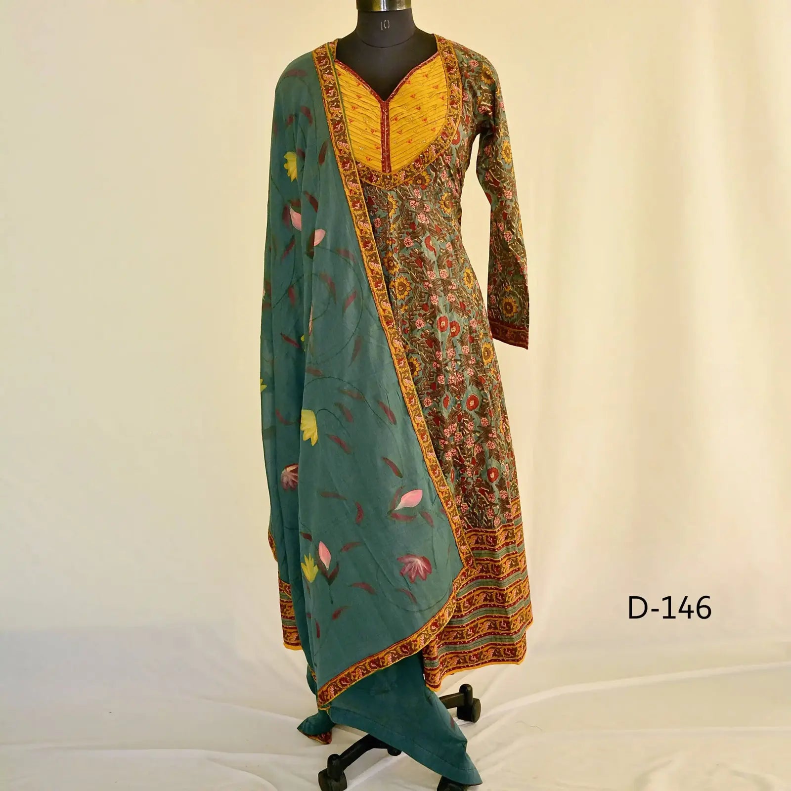 CraftEarth Women's Printed Anarkali Suit with Dupatta K-D146