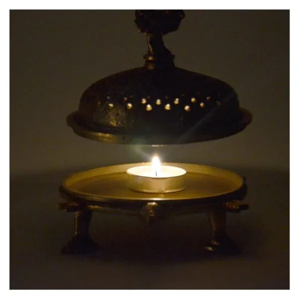 CraftEarth-Brass-wall-tableware-candle-stand-4-600×600