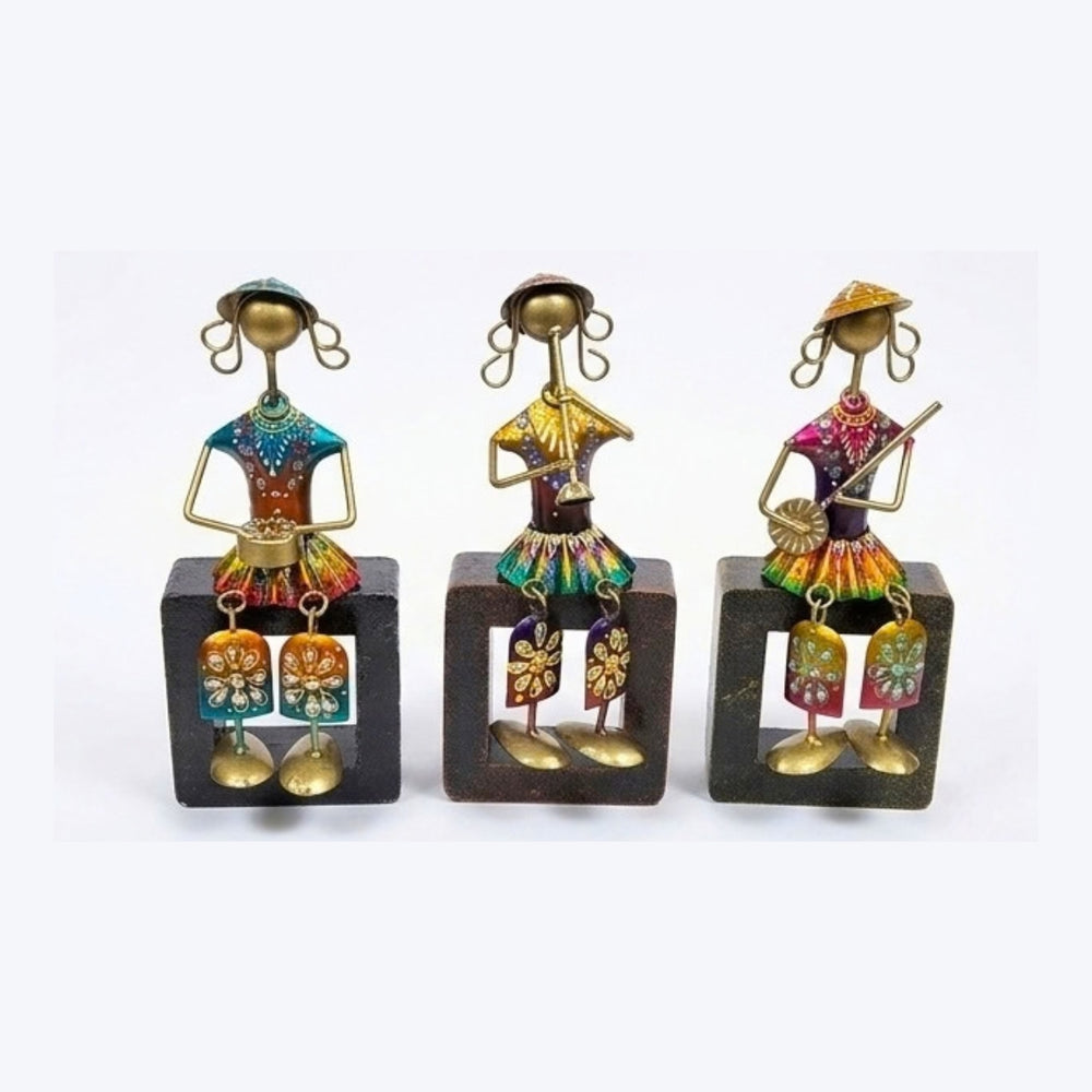 Hand-Painted Metal Musicians Set of 3 – Traditional Indian Folk Musician Dangler Figurines – Decorative Sitting Human Sculptures for Home Decor I-300-A