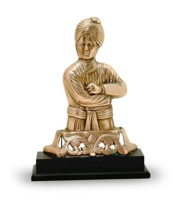 craftearth-black-metal-vivekanand-small-plate-with-wooden-stand-1-min-600×653