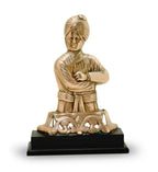 craftearth-black-metal-vivekanand-small-plate-with-wooden-stand-1-min-600×653