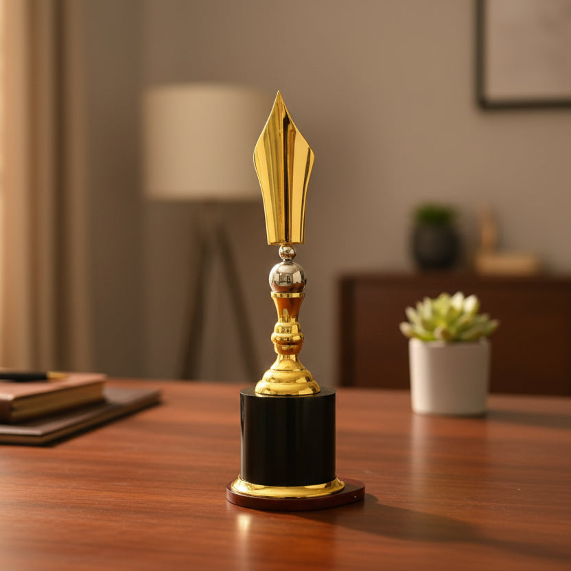 Golden Ink Nib Trophy M-136