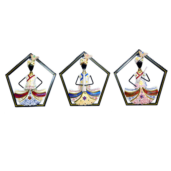 Handcrafted Metal Figurines - Set of 3 Traditional Indian Art I-250-A