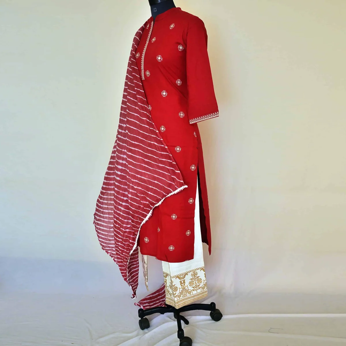 CraftEarth Women's Maroon Suit Set with Matching Dupatta K-D141 - Image 4