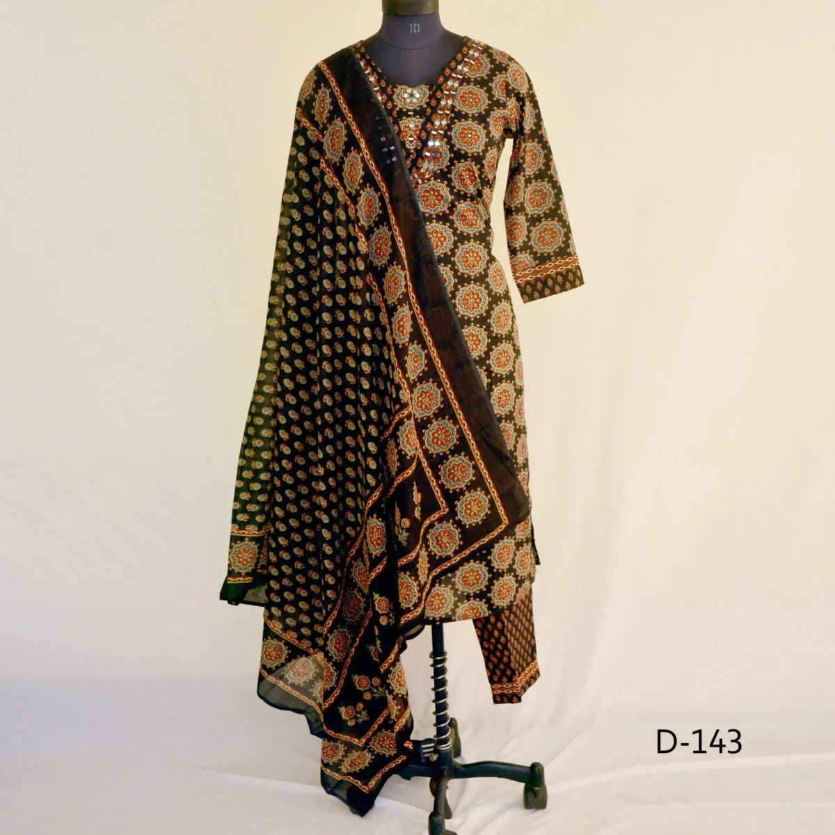 CraftEarth Women's Readymade Suit Set with Matching Dupatta K-D143 - Image 1