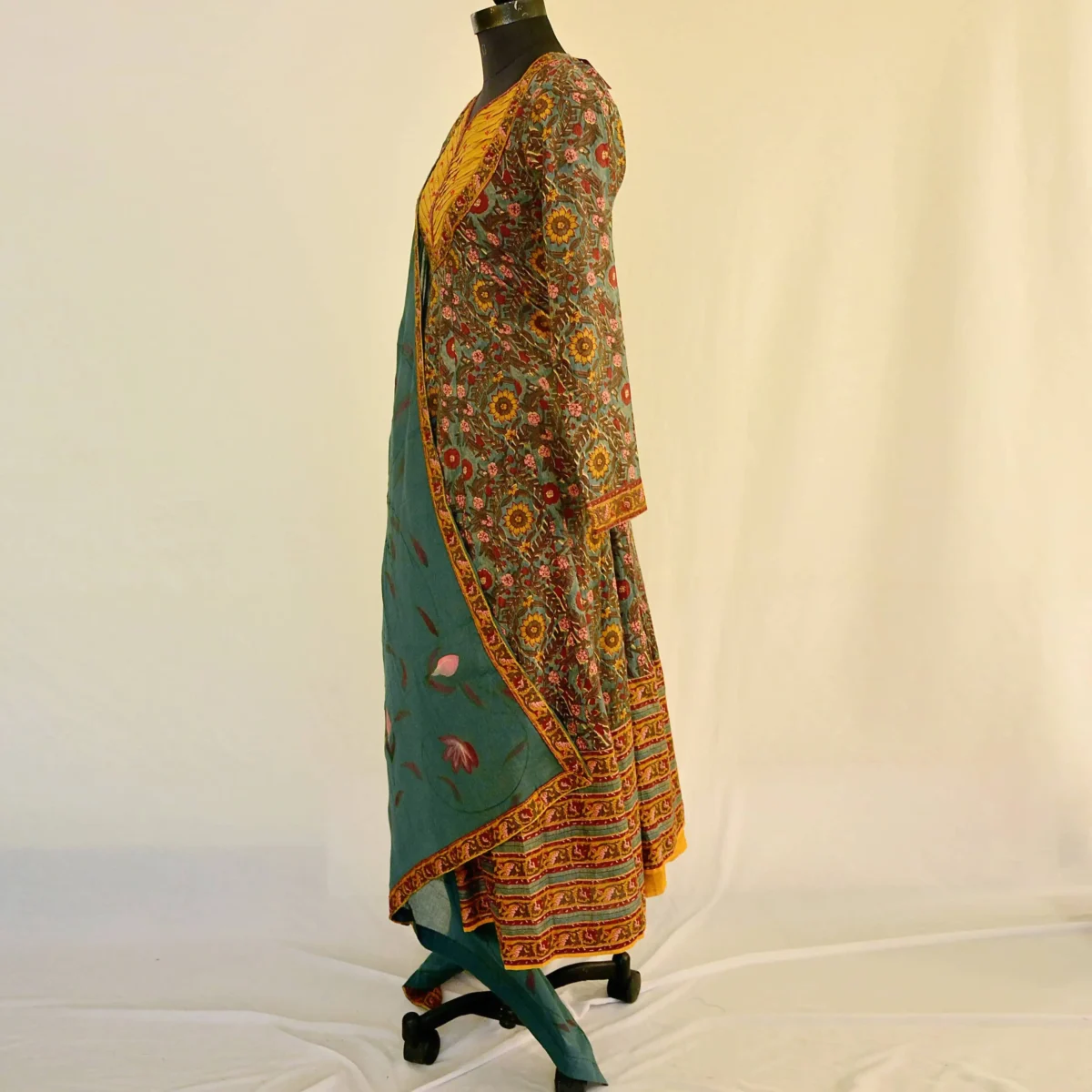 CraftEarth Women's Printed Anarkali Suit Set with Beautiful Dupatta K-D146 - Image 4
