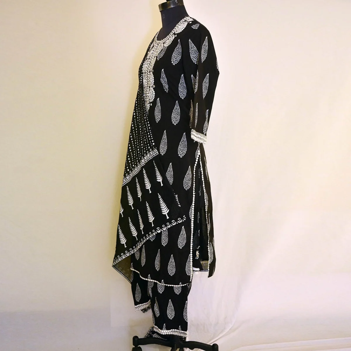 CraftEarth Women's Designer Black Suit Set with Matching Dupatta K-D164 - Image 4