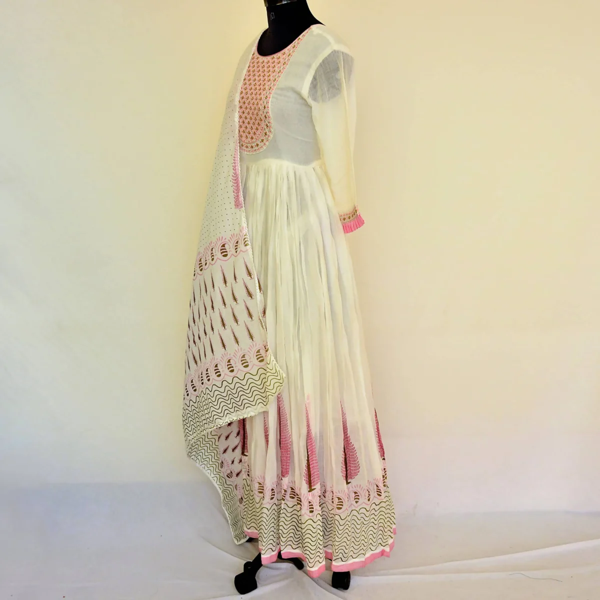 CraftEarth Women's Cotton White Anarkali Suit Set with Dupatta K-D174 - Image 4