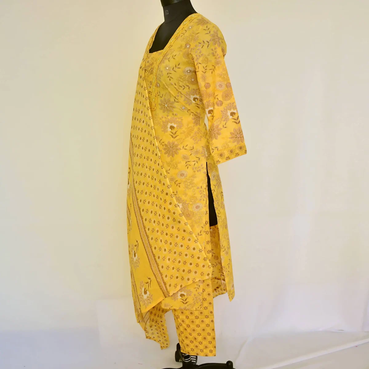 CraftEarth Yellow Floral Printed Suit Set with Matching Dupatta for women - Image 4