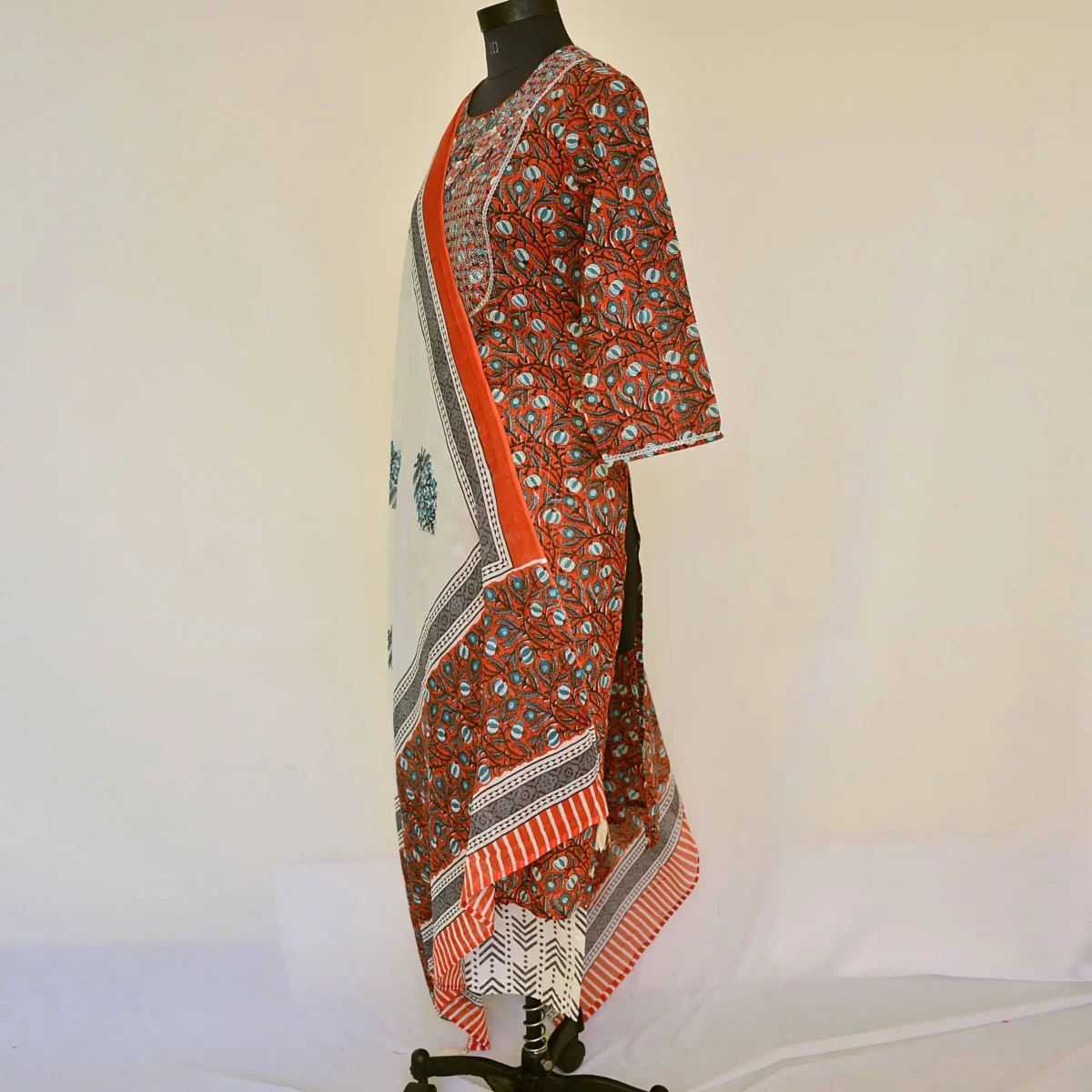 CraftEarth Floral Printed Cotton Suit Set with Dupatta for Women K-D179 - Image 4