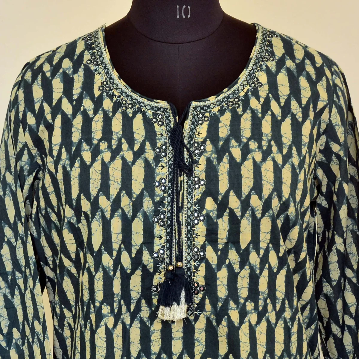 CraftEarth Women's Dark Green Printed Cotton Suit Set with Dupatta K-D185 - Image 2