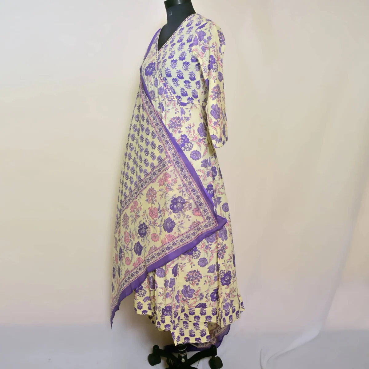 CraftEarth Women's Floral Print Angrakha Suit Set - K-D194 - Image 4