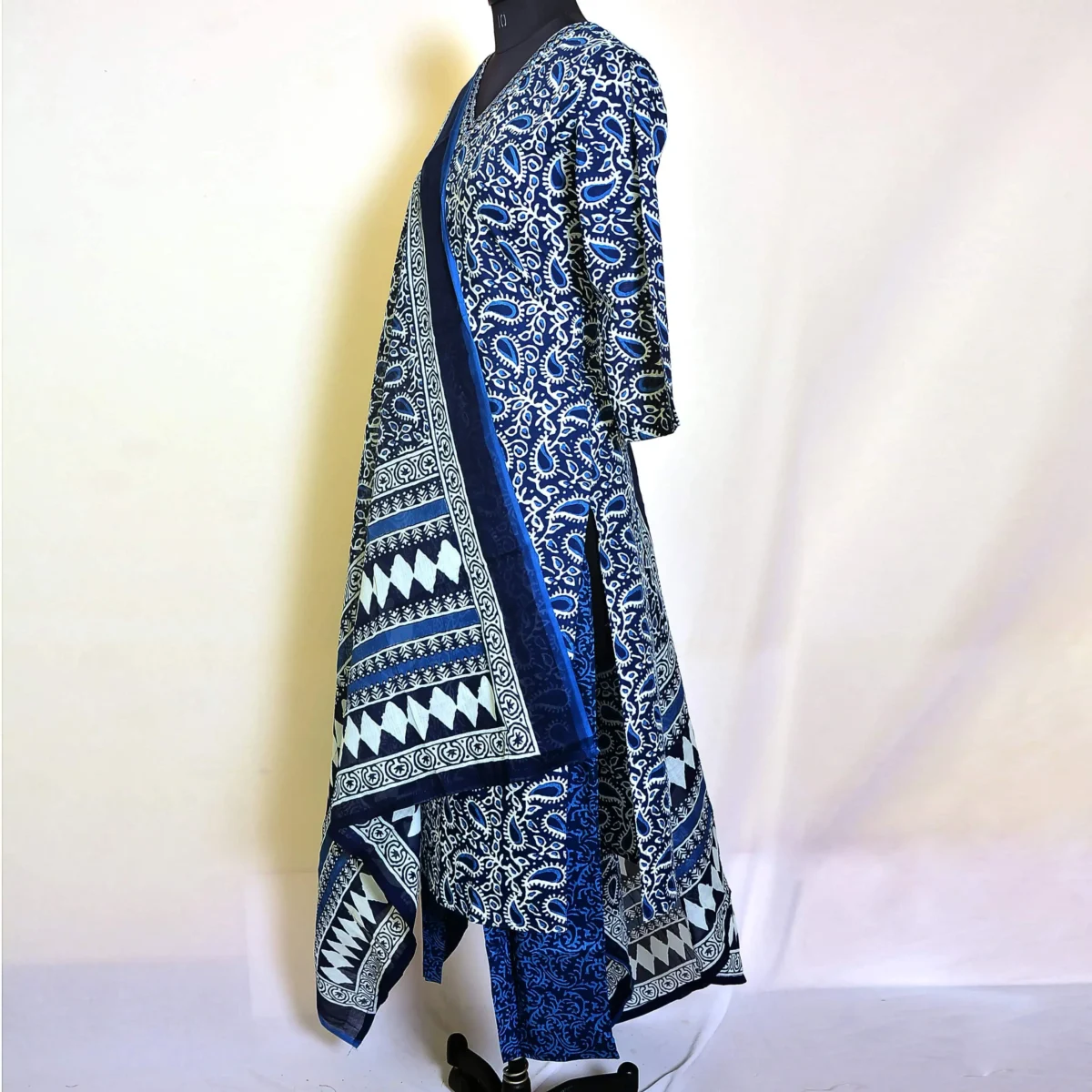 CraftEarth Blue Hand Block Printed Cotton Suit Sets with Dupatta - K-D198 - Image 2